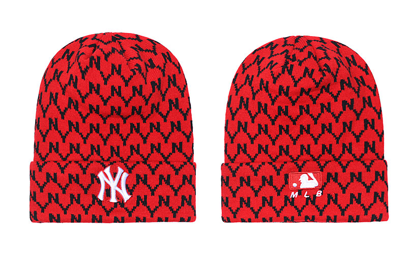 Yankees Team Logo Red Pom Knit Hat SG