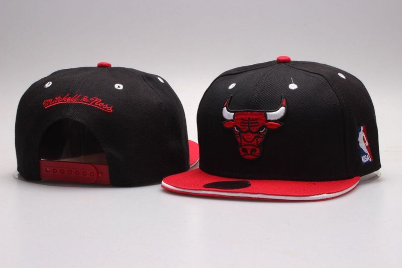 Bulls Black Mitchell & Ness Adjustable Hat YP